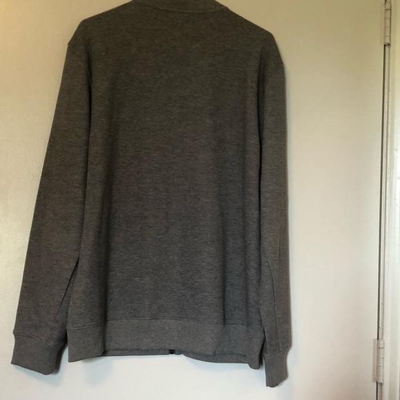 Calvin Klein - Picture 3 of 3